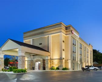 Best Western Plus Belle Meade Inn & Suites - Nashville - Edificio