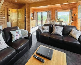 3 bedroom accommodation in Tongland, near Kirkcudbright - 커큐브리 - 거실