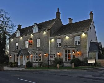 Royal George Hotel by Greene King Inns - Gloucester - Building