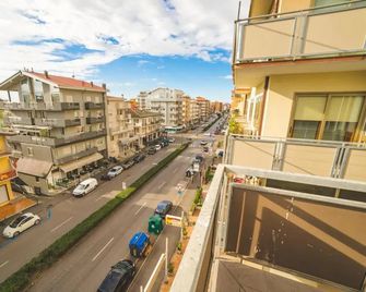 Hotel Grand Prix - Sottomarina - Vista del exterior