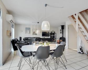 Amazing Home In Hvide Sande With Sauna - Hvide Sande - Dining room