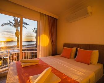 Sunset Beach Villas and Apartments - Fethiye - Chambre