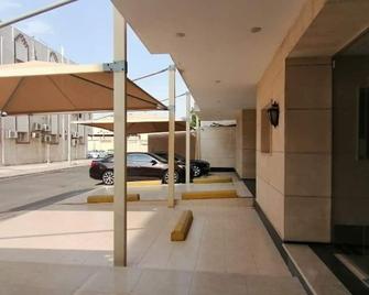 Fully Furnished Apt For Rent 2bhk Tahliya /12 - Jeddah - Lobby