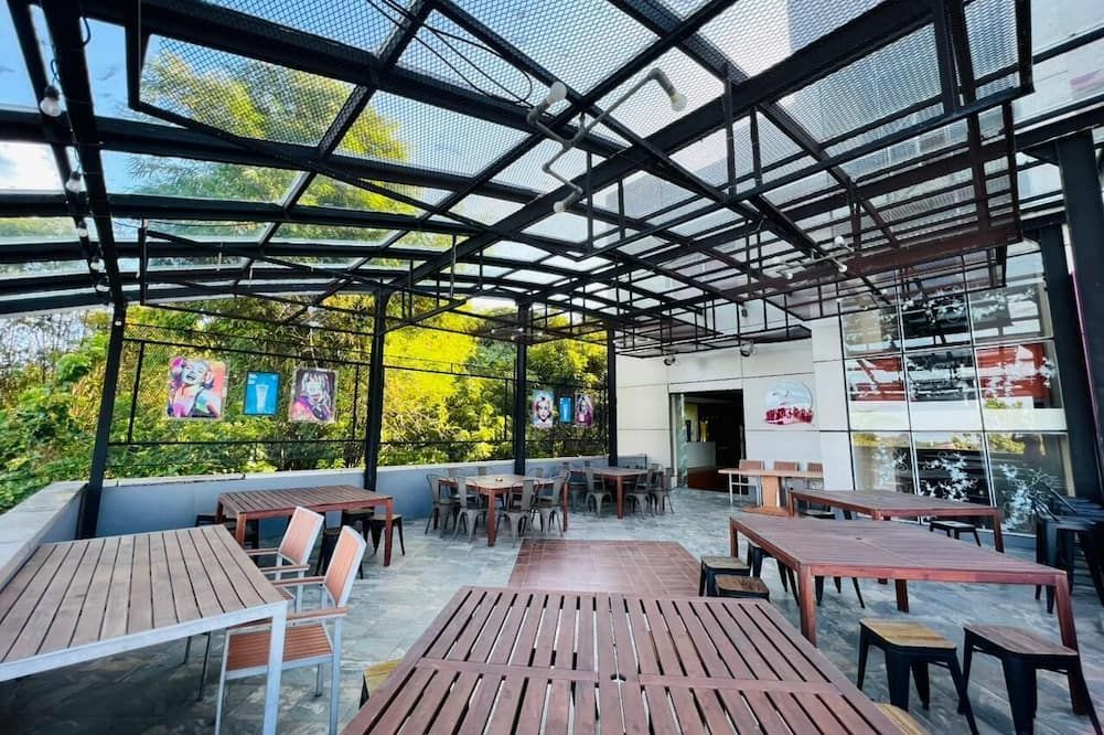 ذا بيلاجري هوتل آند كونفينشن