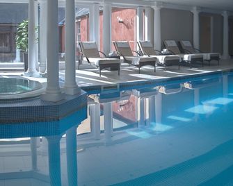 Macdonald Linden Hall Golf & Country Club - מורפת' - בריכה