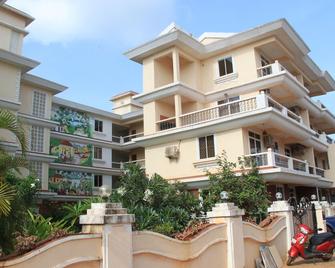 Riverside Apartment: 2 Bdr, 2 Bath Full Furnished Modern Apt in South Goa - Cavelossim - Building