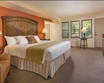 Bend - Seventh Mountain Resort (3 bedroom) - Bend - Yatak Odası