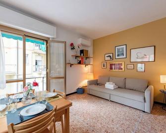 Beautiful Flat in Rapallo - Happy Rentals - Rapallo - Living room