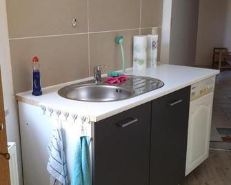 Ferienwohnung Neustrelitz - Neustrelitz - Kitchen
