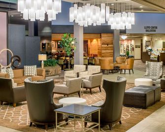 DoubleTree by Hilton Portland, OR - פורטלנד - טרקלין