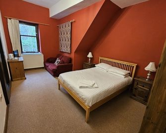 بروم هول كاسل هوتل - Stirling - غرفة نوم