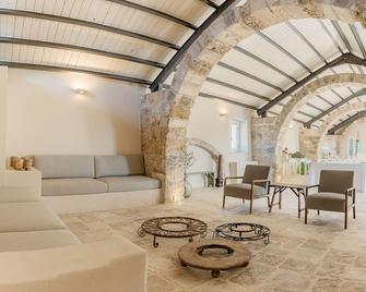 Masseria Vaccaro by Raro Villas - Self Check-in - Brindisi - Wohnzimmer