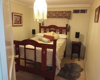 Boulder Lodge - Williamstown - Спальня
