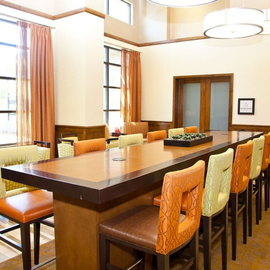 Dining room view of Hampton Inn & Suites Salinas
