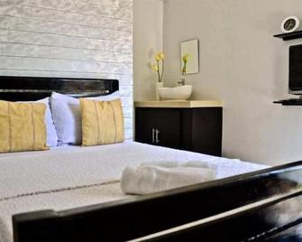 Aa Travellers Pad - Laoag - Habitación