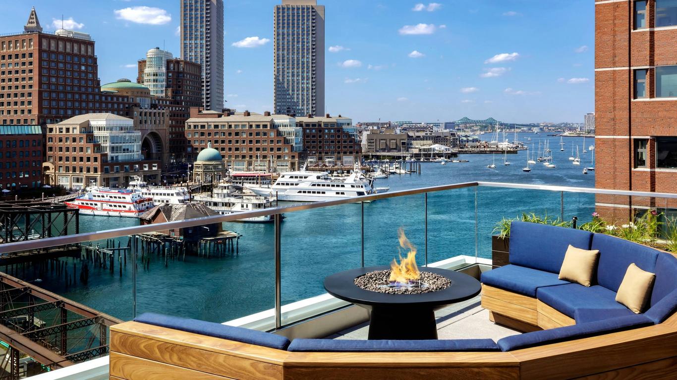 ذي إنفوي هوتل، أوتوجراف كوليكشن