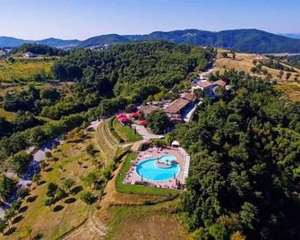 Faro Rosso - Gubbio - Outdoor view