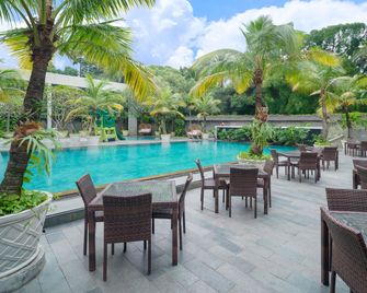 Novotel Solo - Surakarta City - Restaurant