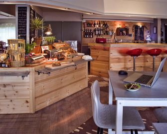 ibis Nemours - Nemours - Bar