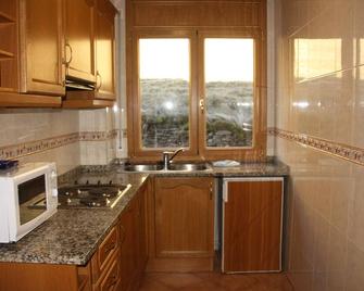 Apartaments Colells - Bordes d'Envalira - Cocina
