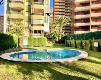 Apartment In Levante Beach Benidorm - Benidorm - Pool