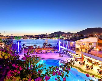 Tropicana Beach Hotel - בודרום - בריכה