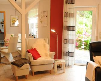 Comfortable, high-quality 4-star apartment in a romantically quiet location - Apartment 1 - Sankt Goar - Wohnzimmer