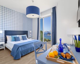 Hotel Vista di Capri - Massa Lubrense - Bedroom