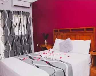 Cedar Palm Villa Southern Hospitality - Laborie - Bedroom