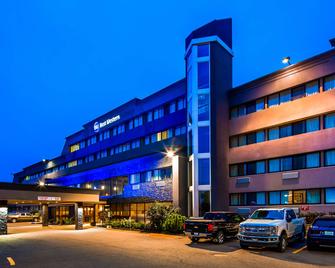 Best Western Cedar Park Inn - Edmonton - Building