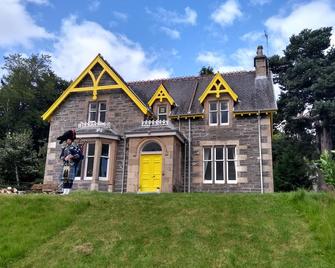 Ardvonie House - Kingussie - Building