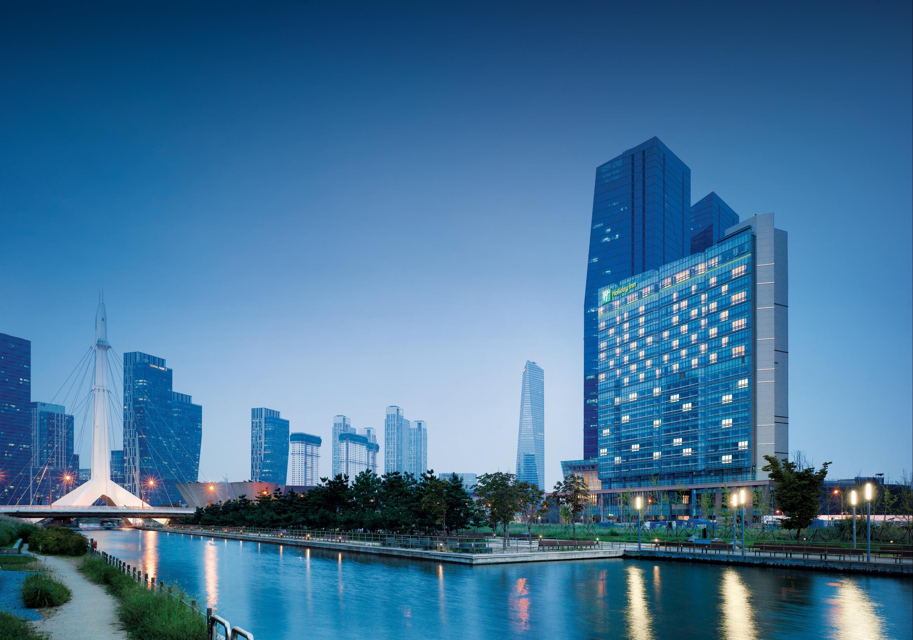 Paradise City from $198. Incheon Hotel Deals & Reviews - KAYAK