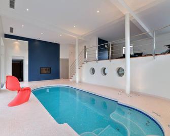 Satin Take advantage of this comfortable and refined apartment for 2 people. - Masevaux - Piscine