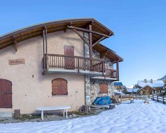 Enormous well-equipped chalet for up to 14 people - Montgenèvre - Bâtiment