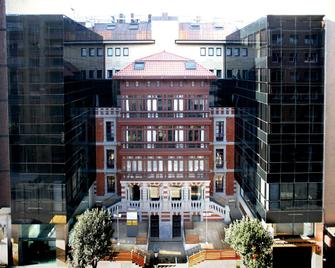 بارثيلو أوفيدو سيرفانتيس - أوفييدو - مبنى