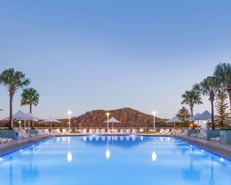 Mantra Ettalong Beach - Ettalong beach - Pool