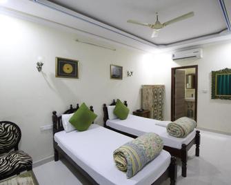 Little Ganesha Inn - Jaipur - Bedroom