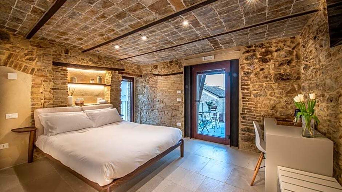 Borgo Baccile by Vini Fantini