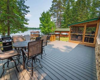 Pequot Lakes Cabin with Dock on Loon Lake! - Pequot Lakes - Patio