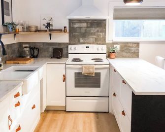 Executive Spa Country Getaway near Powell River. - Powell River - Dapur