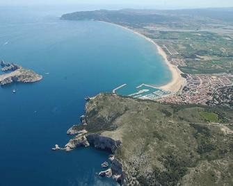 Argonavis 117 - Estartitの3名様用スタジオ - レスタルティット - 建物