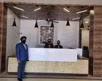 Hotel Krishna - Jabalpur - Front desk