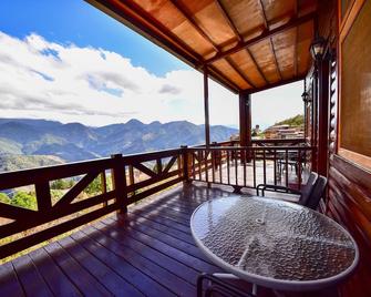 Beverly B&B - Ren-ai Township - Balcony