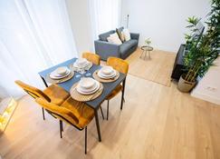 Engaged 1 Bedroom Apartment 50m2 -SS177E- - Rotterdam - Dining room