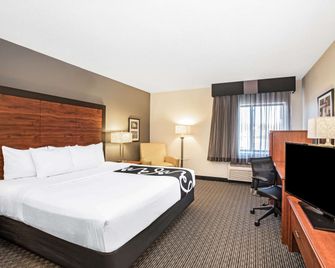 La Quinta Inn & Suites by Wyndham N Little Rock-McCain Mall - Little Rock - Makuuhuone