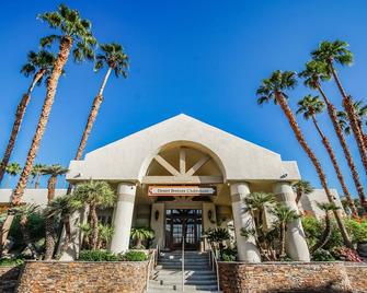 Desert Breezes Resort - Palm Desert - Building
