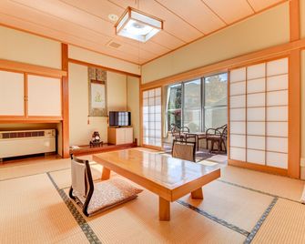 Yanagi No Yu - Aomori