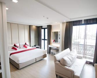 Hope Land Hotel Sukhumvit 8 - Bangkok - Bedroom