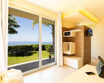 Blue Bay Resort - Capo Vaticano - Living room