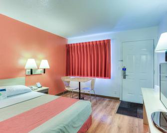 Motel 6-Tigard, Or - Portland South - Lake Oswego - Tigard - Bedroom